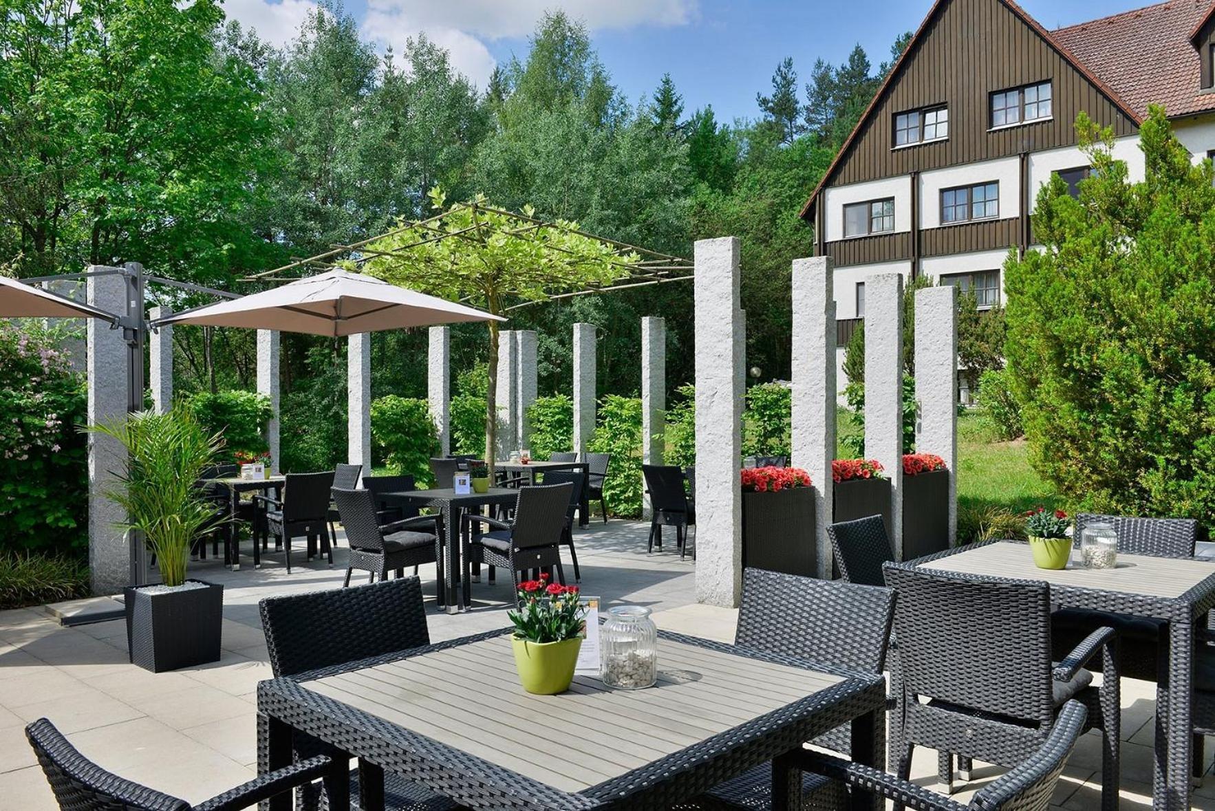 Hotel Sonnenhof Pleinfeld Exterior photo