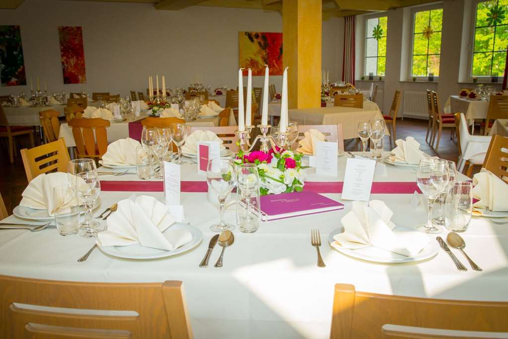 Hotel Sonnenhof Pleinfeld Restaurant photo
